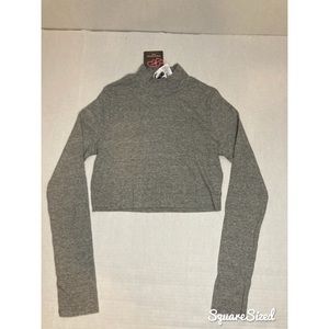 Medium gray cropped mid neck long sleeve